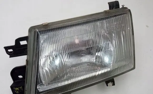Subaru Forester SF Headlight/headlamp 84001FC052