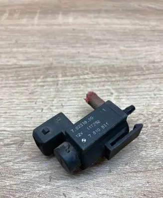 BMW 3 E90 E91 Turbo solenoid valve 7810831 70231800 11T292