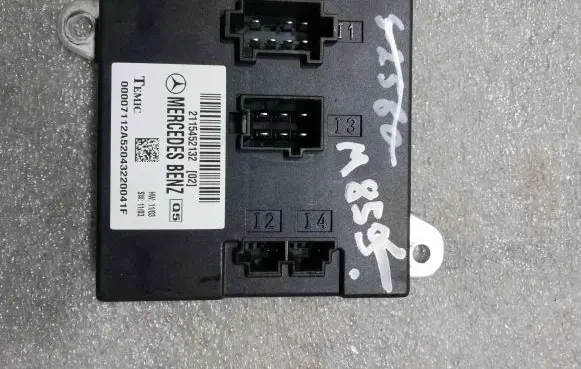 Mercedes-Benz E W211 Comfort/convenience module 2115452132