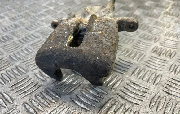 Audi A6 S6 C6 4F Rear brake caliper
