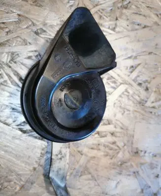 Mercedes-Benz B W245 Horn signal 703881165