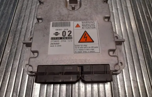 Nissan X-Trail T30 Engine control unit/module 23710EQ44A