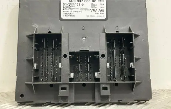 Volkswagen PASSAT B8 Comfort/convenience module 5Q0937086BC
