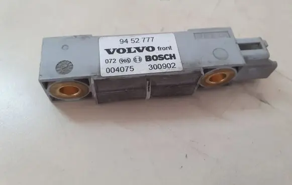 Volvo S60 Airbag deployment crash/impact sensor 9452777