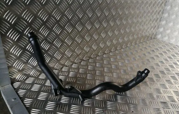 BMW 3 E46 Breather hose/pipe 115377873799