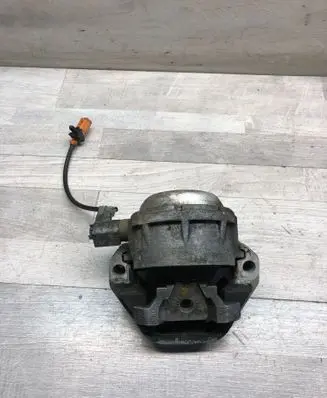 Audi A6 S6 C7 4G Engine mount bracket 65590