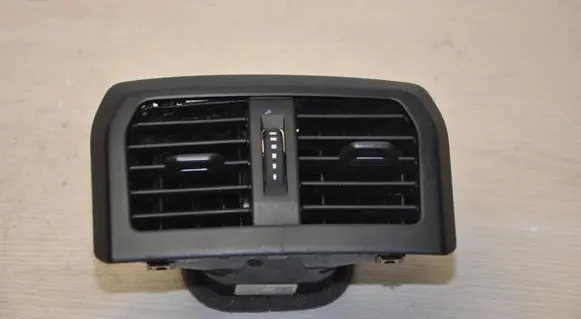 Rear air vent grill