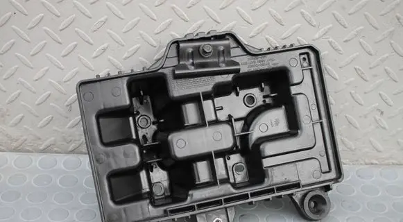 Hyundai Tucson TL Battery tray 37150-D3000