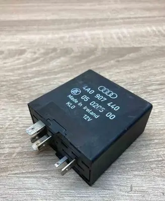 Audi A4 S4 B5 8D Window wiper interval relay 4A0907440 05020500