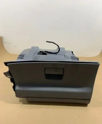Ford S-MAX Glove box