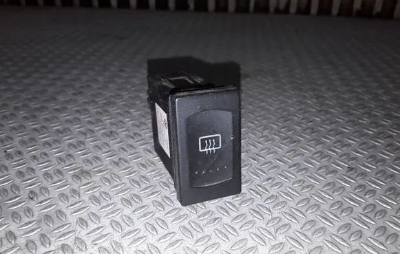 Volkswagen PASSAT B5 Windscreen/window heater switch 3B0959621C