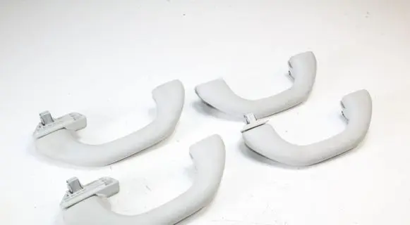 Volkswagen Polo V 6R A set of handles for the ceiling 
