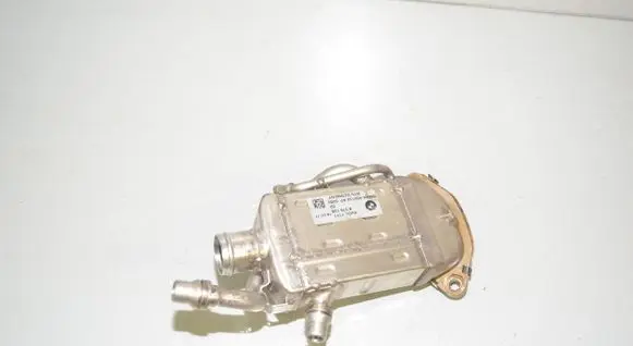 BMW 5 G30 G31 EGR valve cooler 8576128 11718576128