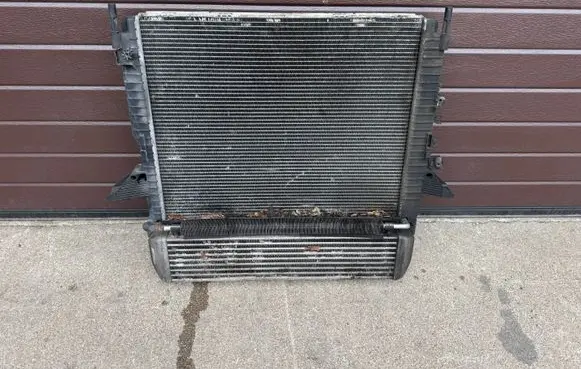 Land Rover Discovery 3 - LR3 Radiator set PCC500060 PCC500321