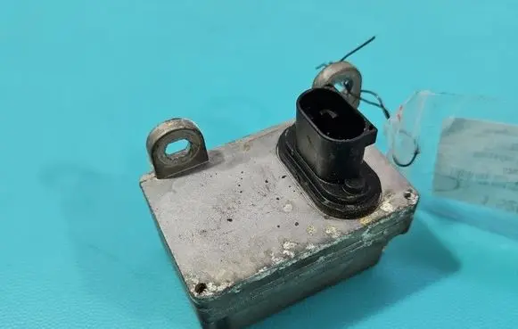 Mercedes-Benz C W203 ESP acceleration yaw rate sensor A0025428918 IMPRK1520112