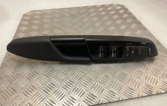 KIA Sportage Front door interior handle trim 82720F1010 93570F1570 93530D9500