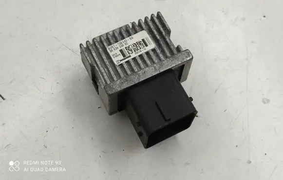 Jaguar XF X250 Glow plug pre-heat relay 9663824880