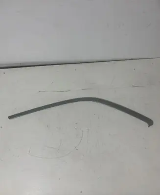 Audi Q7 4L Rear side glass trim 