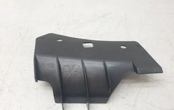 Tesla Model 3 Front bumper mounting bracket 108417000B 108417000 1084170