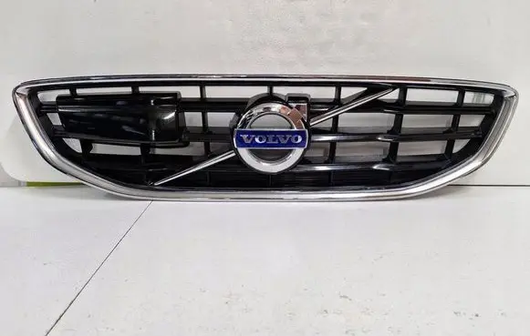 Volvo V40 Front grill 31301893
