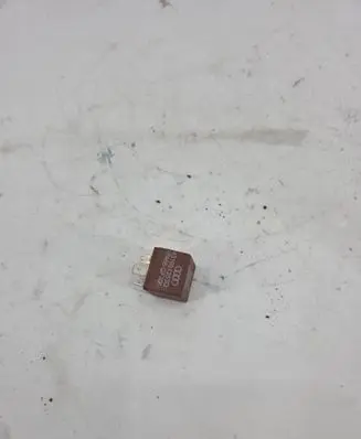 Audi A8 S8 D2 4D Other relay 431951253D