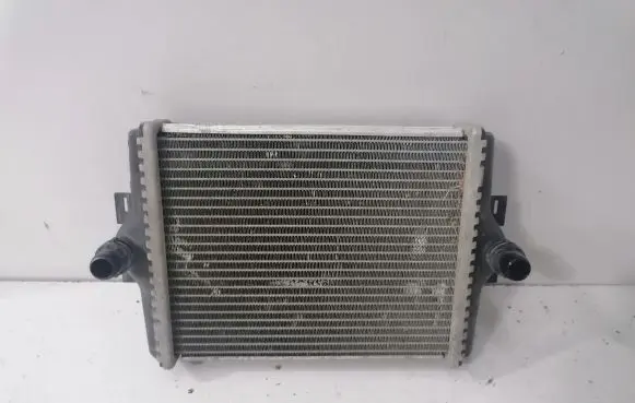 BMW 4 F32 F33 Intercooler radiator 7628057