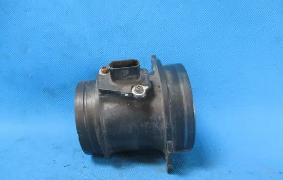 Volkswagen Touareg I Mass air flow meter 059906461N