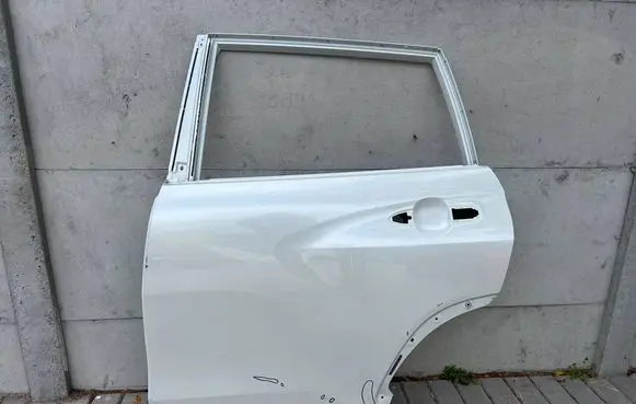 Toyota Corolla Cross Rear door