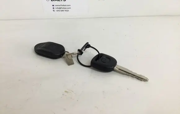 Mazda 2 Ignition key/card 