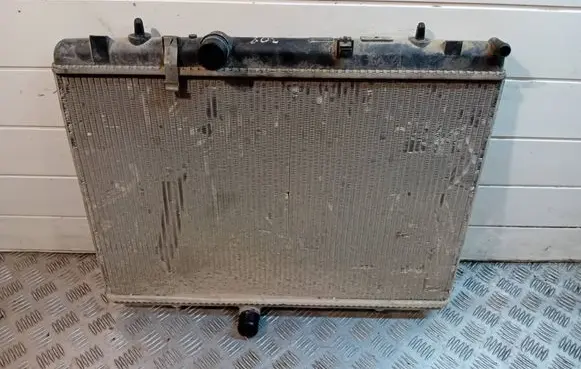Peugeot 308 Coolant radiator 