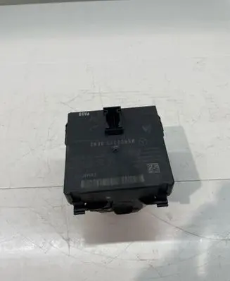 Mercedes-Benz S W221 Gateway control module A2215406462