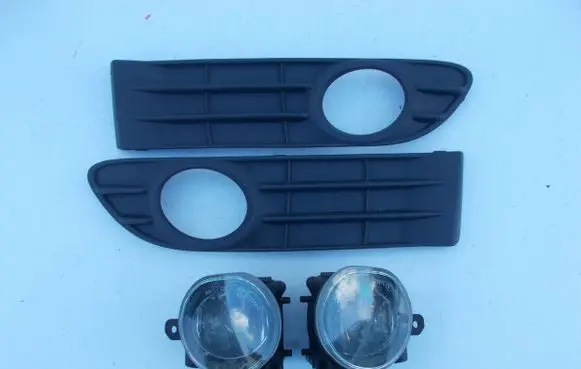 Volvo S40 Front fog light 0305085001 150471335 0305085002