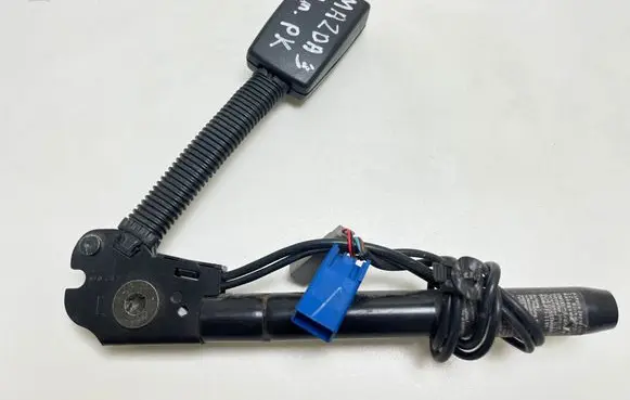 Mazda 3 I Front seatbelt G5547A 030405