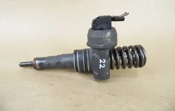 Skoda Fabia Mk1 (6Y) Fuel injector 0414720035 045130073T