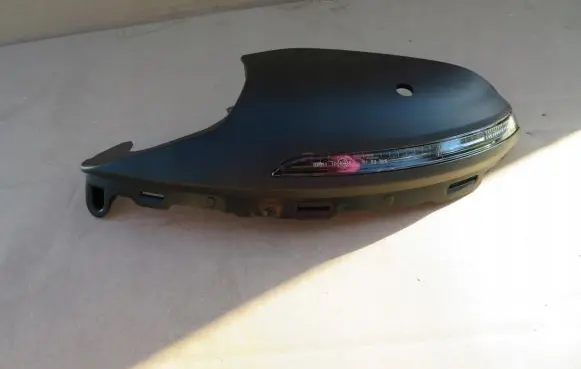 Renault Captur II Mirror indicator light 963055518r
