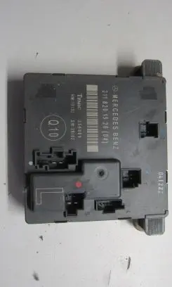 Mercedes-Benz E W211 Door control unit/module 2118201526