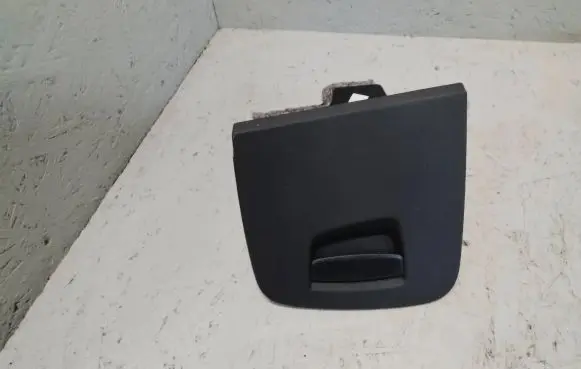 BMW 5 G30 G31 Glove box 6997929 610ZL10C