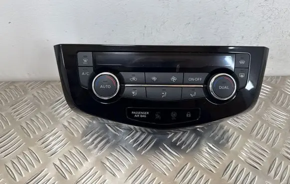 Nissan Qashqai Climate control unit 275004EA1A 20140918