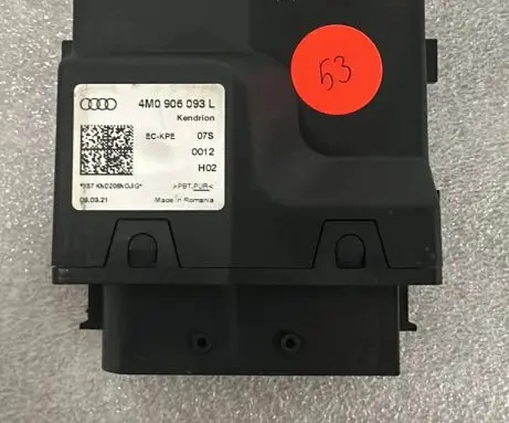 Audi Q7 4M Other control units/modules 4M0906093L