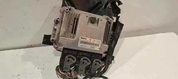 Renault Scenic II - Grand scenic II Engine control unit/module 8200705747 0281015994