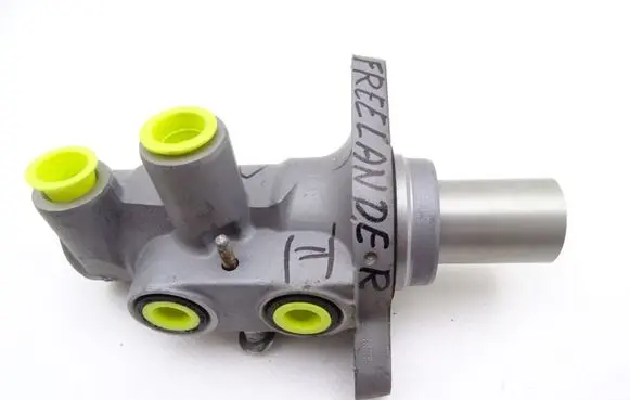Land Rover Freelander 2 - LR2 Master brake cylinder A1SI7MG