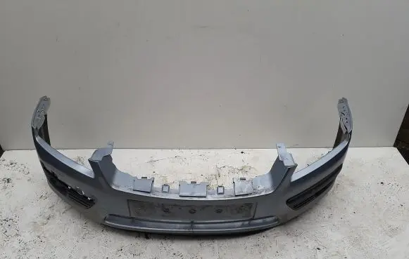 Ford Focus Front bumper 4m5117757a