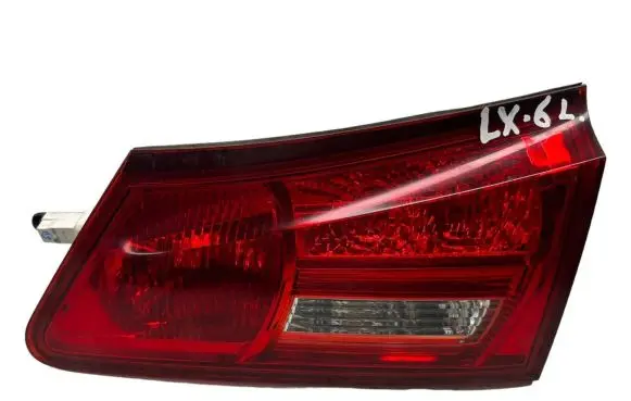 Lexus IS 220D-250-350 Tailgate rear/tail lights