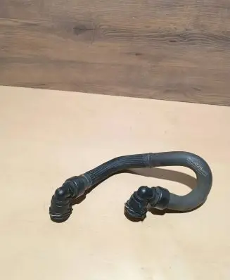 Coolant pipe/hose