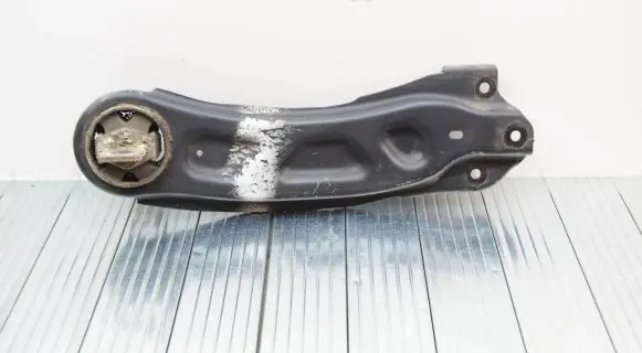 Rear upper control arm/wishbone