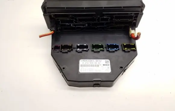Mercedes-Benz E W212 Fuse module A2129008307