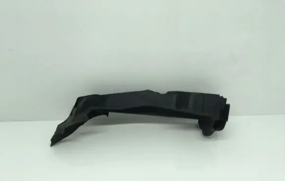 Audi Q7 4M Fender end trim 4M0821170C