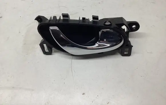 Nissan Qashqai Front door interior handle 806704EA1A