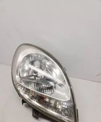 Nissan Kubistar Headlight/headlamp 8200589033 89902189 89902201