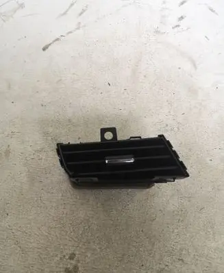 Ford Mustang VI Dashboard side air vent grill/cover trim FR3B19893A